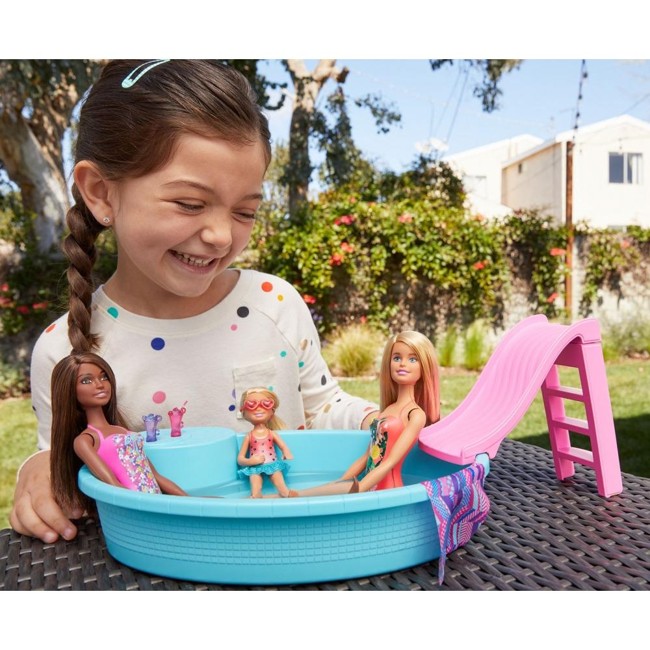 Barbie - Doll and Pool Playset (GHL91)