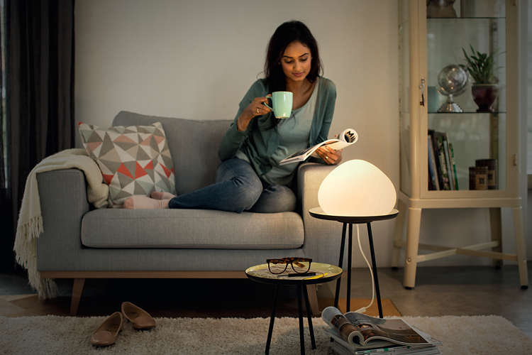 philips hue wellner table lamp