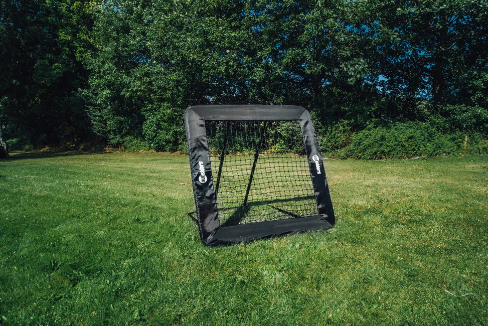 Outsiders - Football Rebounder 128x128cm