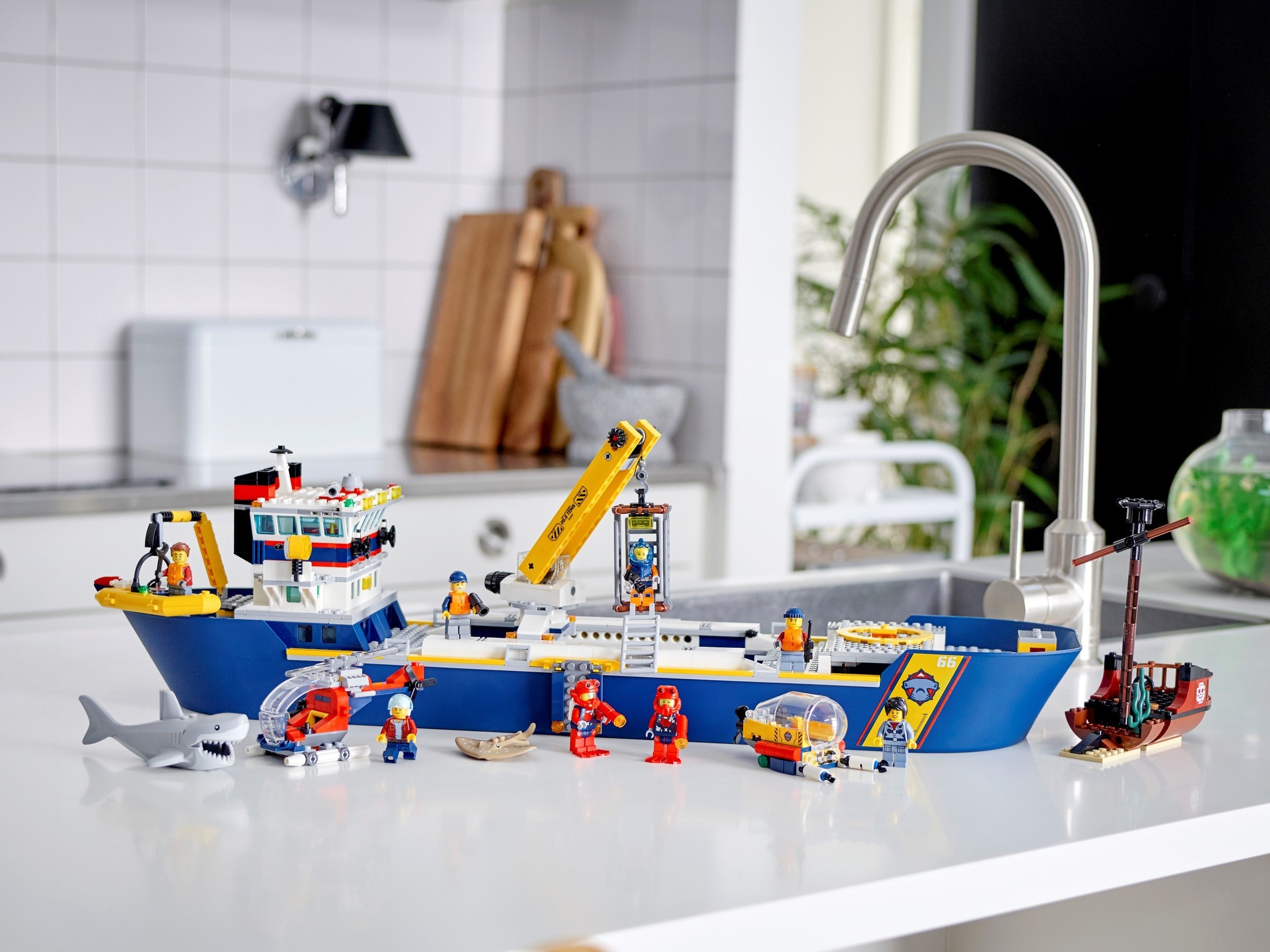 Buy LEGO City Ocean Exploration Ship (60266) Incl