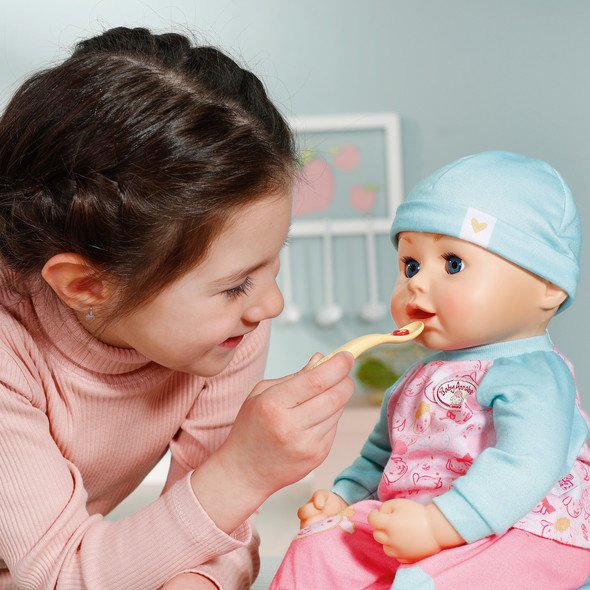 baby annabell lunchtime