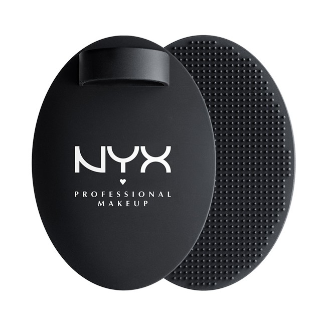 NYX Professional Makeup - On The Spot Brush Cleansing Pad