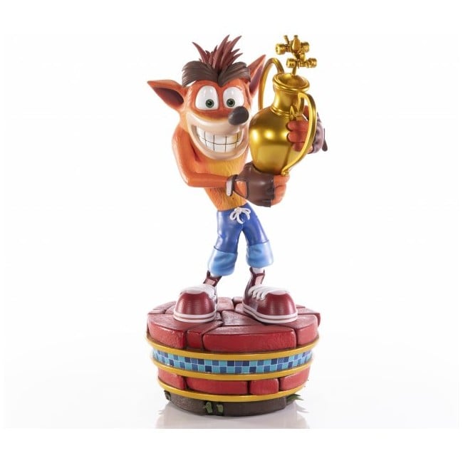 First4Figures - Crash Team Racing Nitro-Fueled (Crash Winner) RESIN /Figure