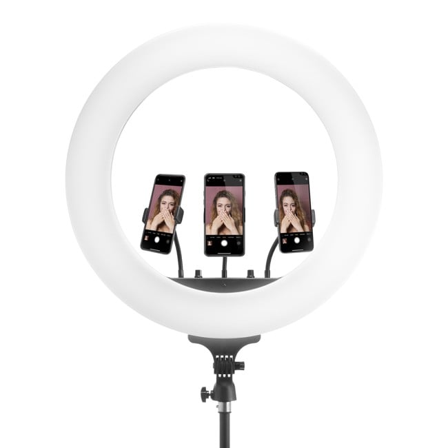 Gillian Jones - MAP Mega Ring Light for 3 Smartphones