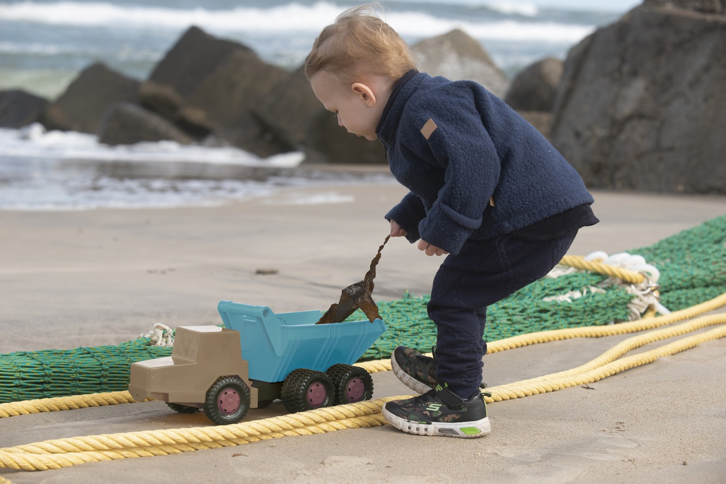 dantoy large tipper truck