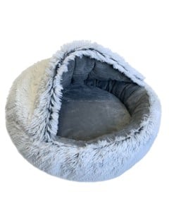 Fluffy - Cave bed, Frozen white - (697271866651)