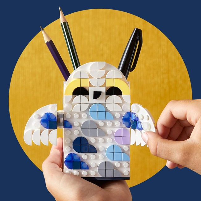 LEGO DOTS - Hedwig™ Pencil Holder (41809)