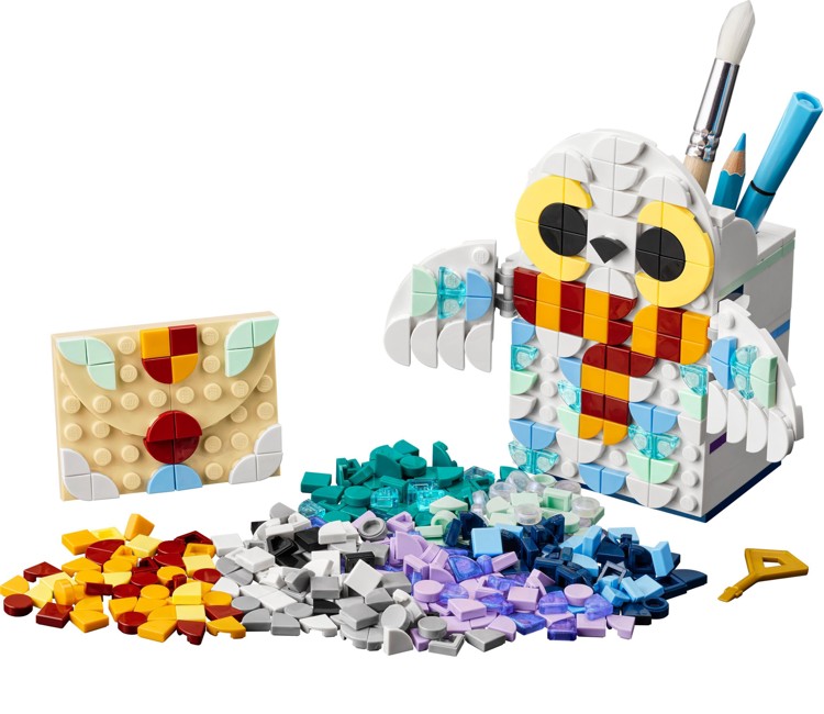 LEGO DOTS - Hedwig™ Pencil Holder (41809)