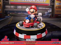 MARIO KART PVC - Collectors Edition