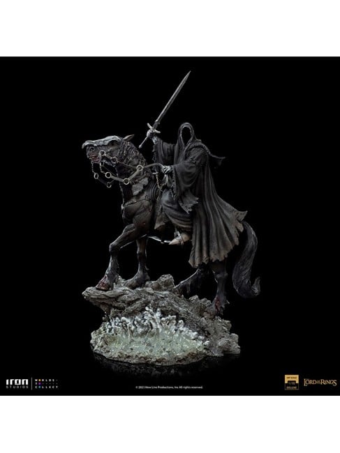 The Lord of the Rings - Nazgul on Horse Deluxe Statue Scale 1/10