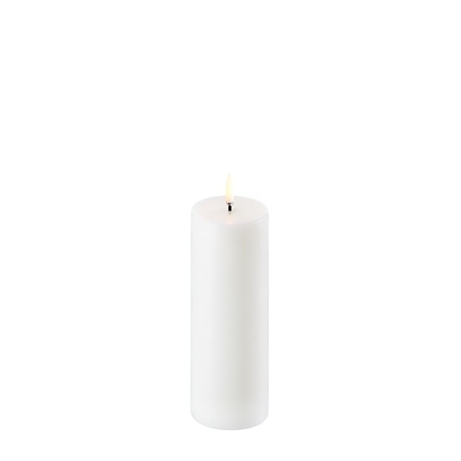 Uyuni - LED pillar candle - Nordic white - 5,8x15,2 cm (UL-PI-NW06015)