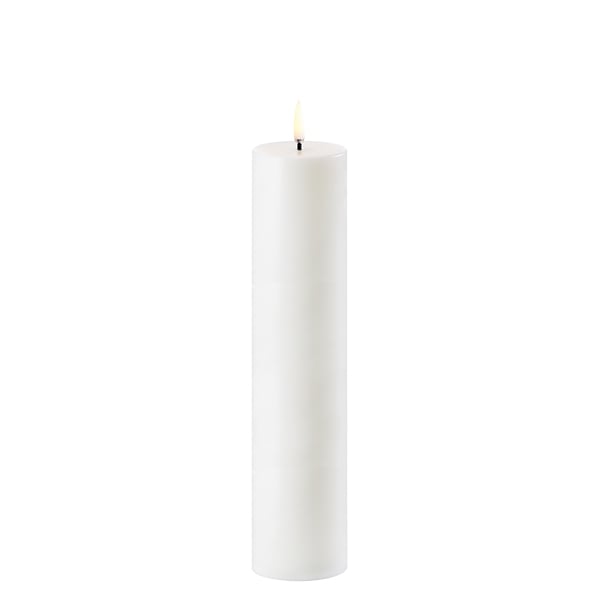 Uyuni - LED pillar candle - Nordic white - 4,8x22 cm (UL-PI-NW05025)