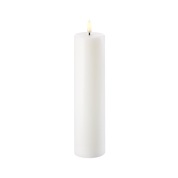 Uyuni - LED pillar candle - Nordic white - 5,8x22,3 cm (UL-PI-NW06025)