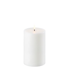 Uyuni - LED pillar candle - Nordic White - 10x15,2 cm (UL-PI-NW-C10115)