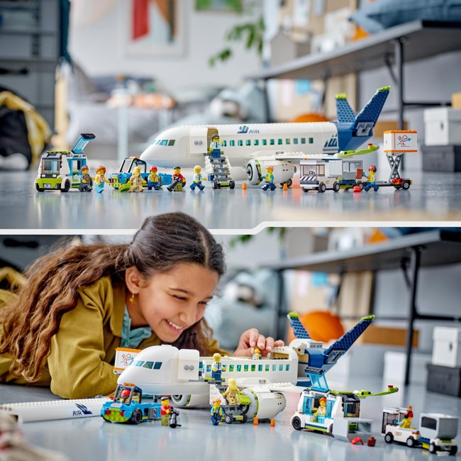 LEGO City - Passenger Airplane (60367)
