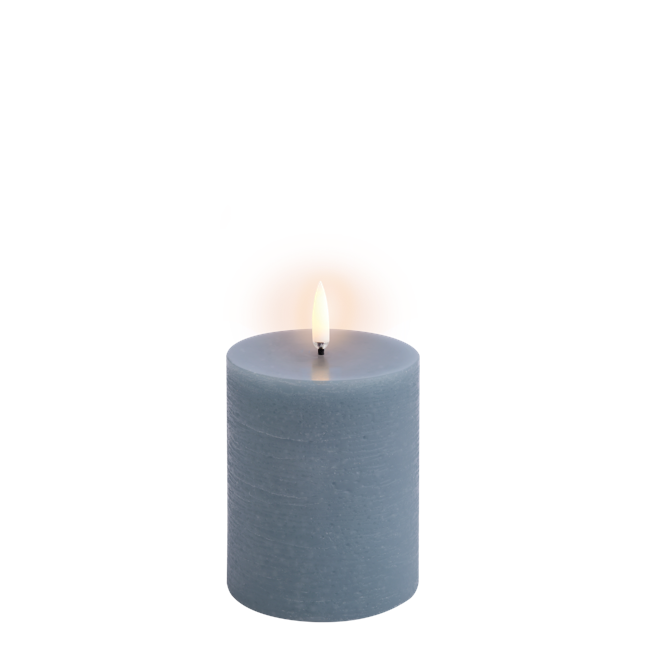 Uyuni - LED pillar candle - Hazy blue, Rustic - 7,8x10,1 cm (UL-PI-HB78010)