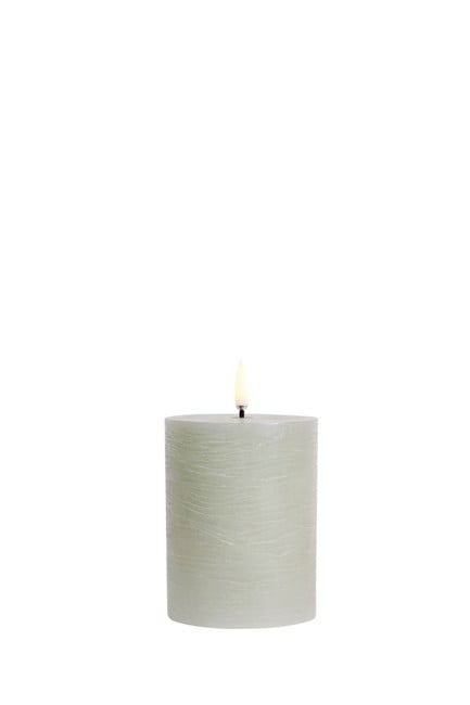 Uyuni - LED pillar candle - Dusty green, Rustic - 7,8x10 cm (UL-PI-DG-C78010)