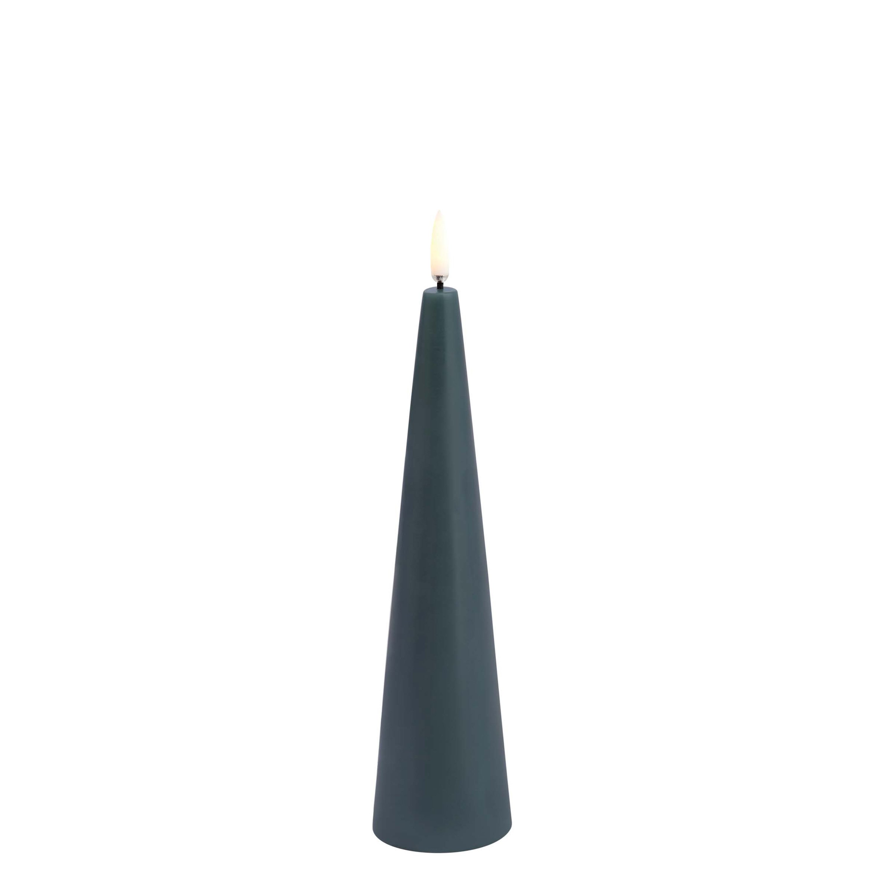Uyuni - LED cone candle - Pine green, smooth - 5,8x21,5 cm (UL-CO-PG06021)