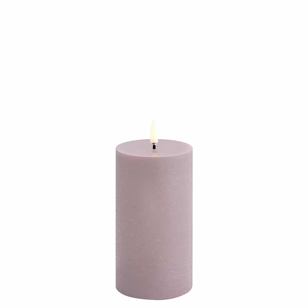 Uyuni - LED pillar candle - Light lavender, Rustic - 7,8x15,2 cm (UL-PI-LL78015)