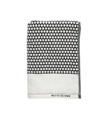 Mette Ditmer - GRID towel 50x100 - Black