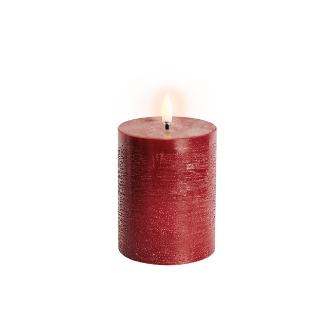 Uyuni - LED pillar candle - Carmine red, Rustic - 7,8x10 cm (UL-PI-CR-C78010)