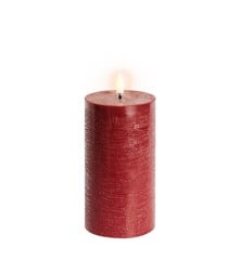Uyuni - LED pillar candle - Carmine red, Rustic - 7,8x15 cm (UL-PI-CR-C78015)