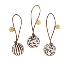 Mette Ditmer - GLOBE Christmas baubles, 3-pack - Walnut