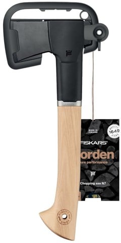 Fiskars Norden chopping axe N7