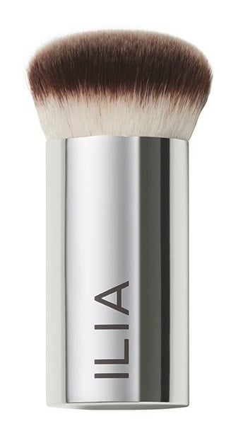 ILIA - Perfecting Buff Brush Silver - Skjønnhet