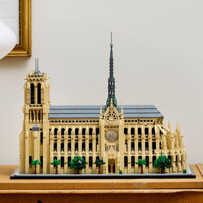 LEGO Architecture - Notre-Dame de Paris (21061)