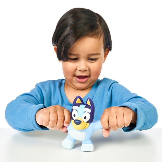 BLUEY S10 STRETCHY HERO (90251)