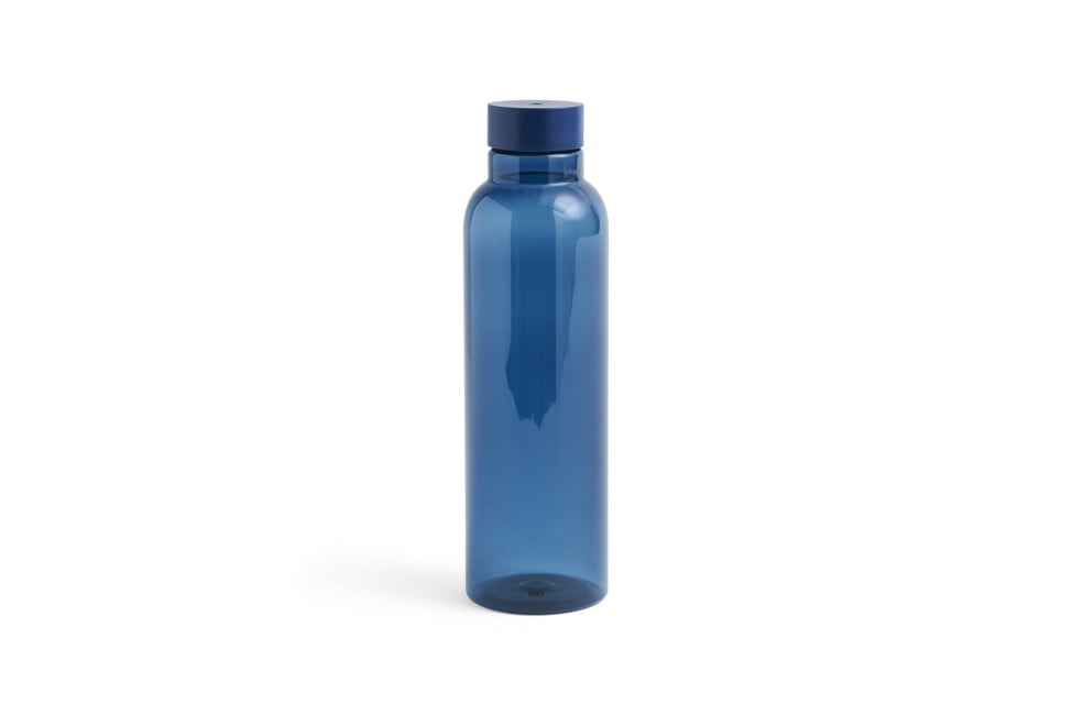 HAY - Miz Water Bottle 0.72 L - Dark Blue