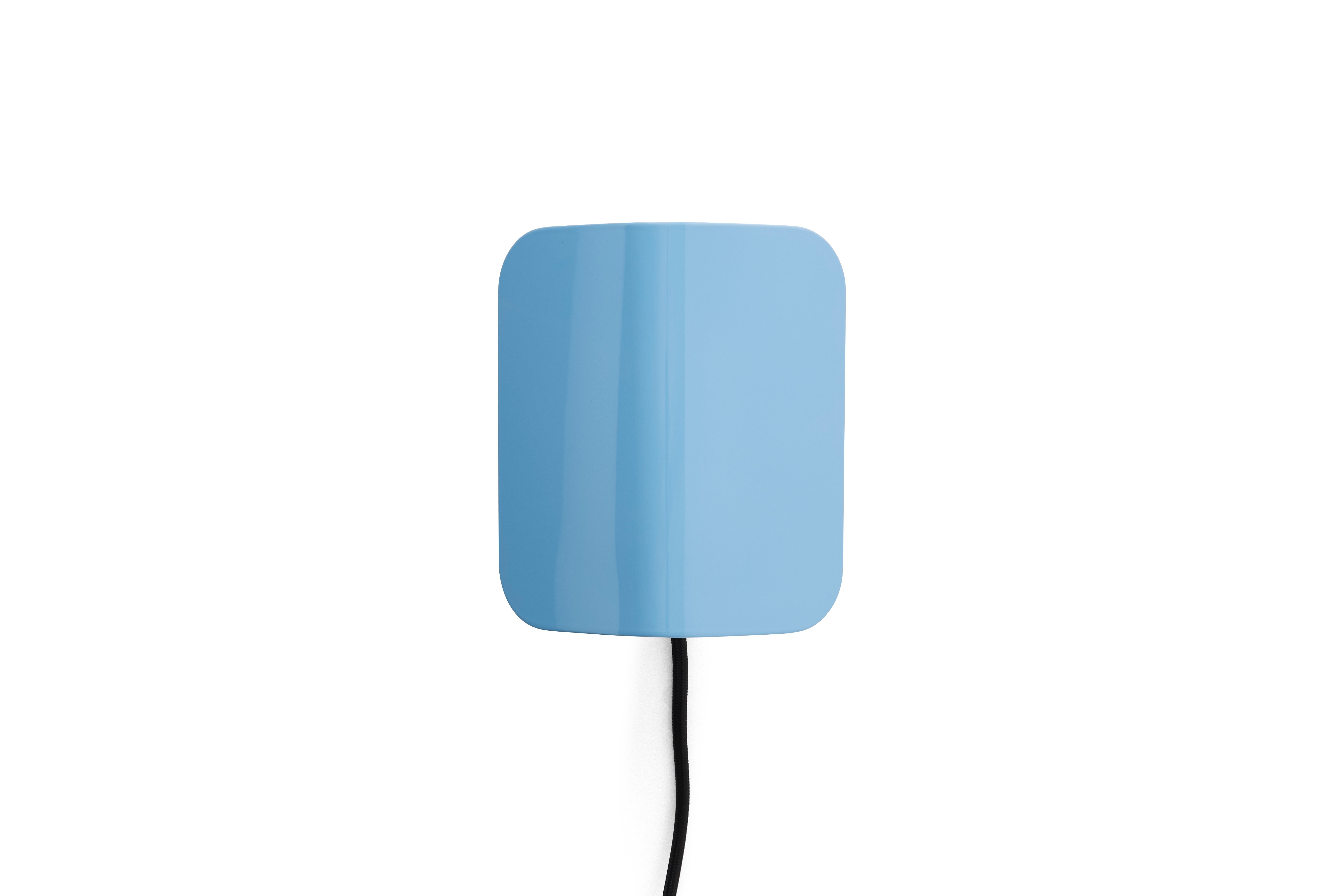 HAY – Apex wandlamp – pastelblauw