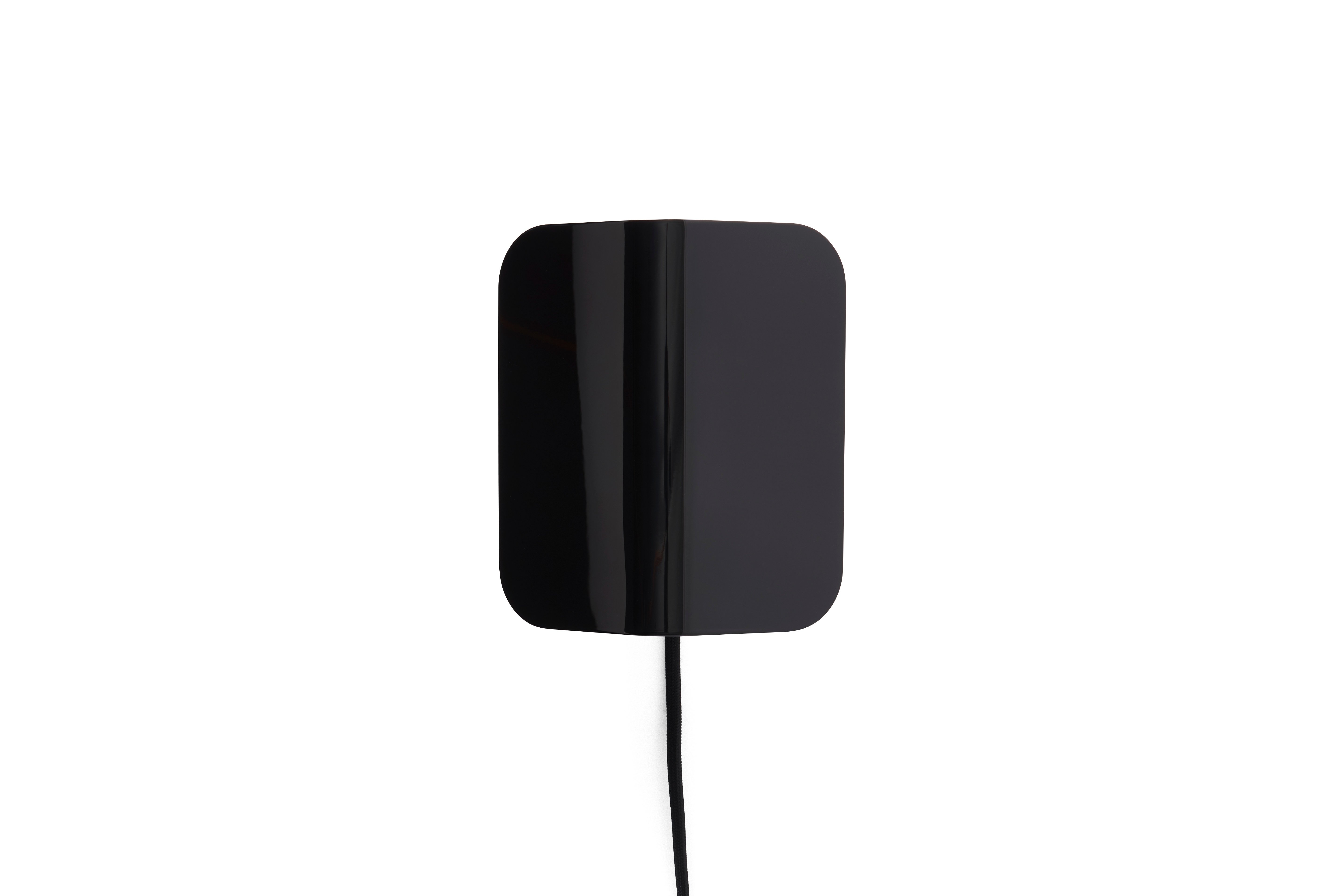 HAY – Apex wandlamp – ijzerzwart