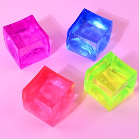SQUEEZE SUGAR ICE CUBE 1 psc. assorted 5cm.