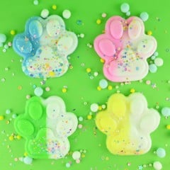 SQUISHY CAT PAW 1 psc. assorted. 13cm.
