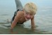 SwimFin - Hajfena simbälte för barn - Varmgrå thumbnail-2