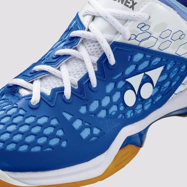 yonex power cushion 03 z price