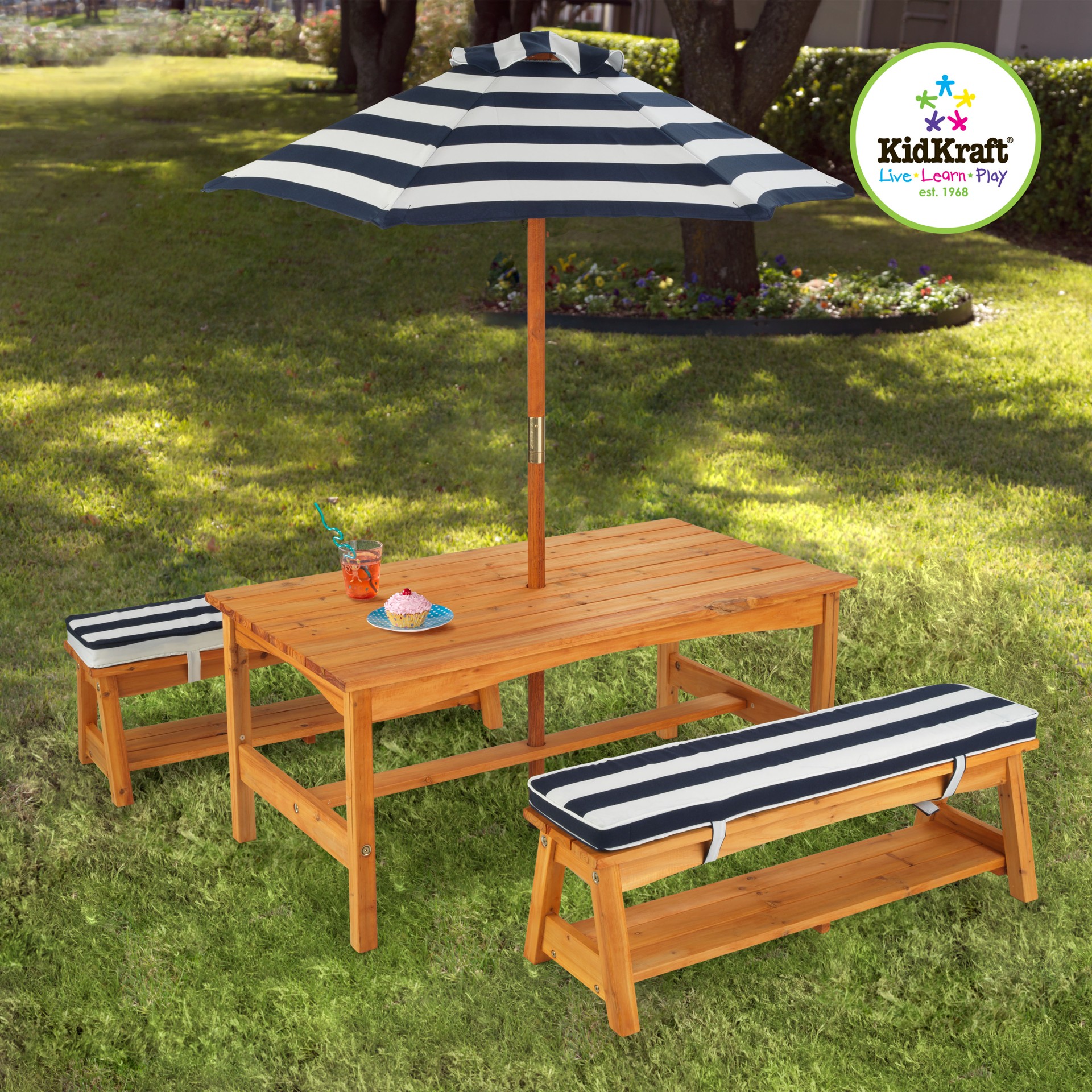 Kaufe Kidkraft Outdoor Table And Bench Set With Cushions And Umbrella 106