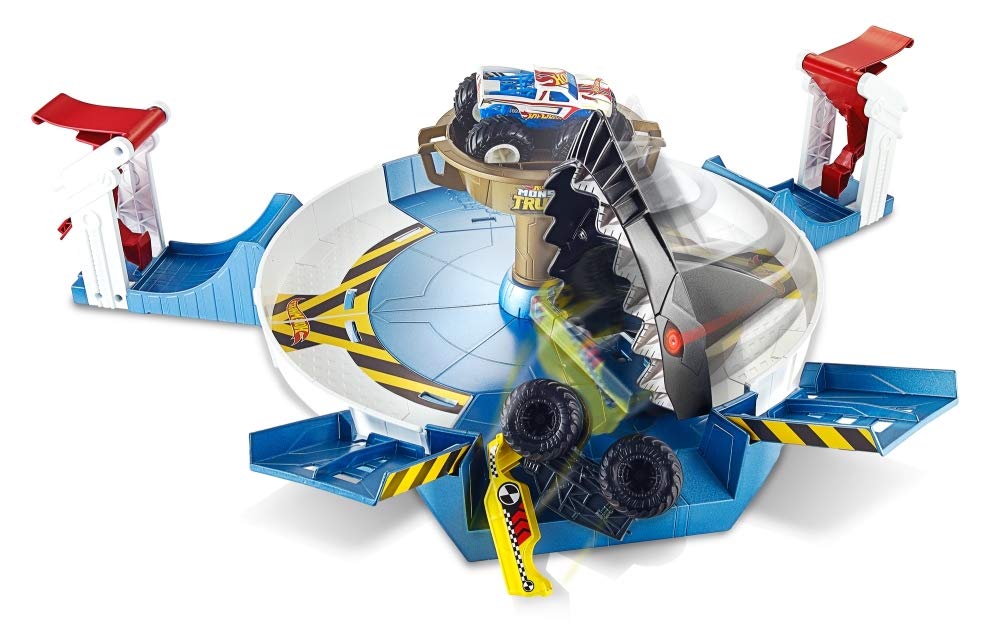 hot wheels monster truck mecha shark face off