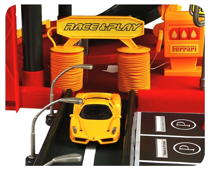 kom vlotter Gebakjes Buy Bburago 31204 Ferrari Race Play Parking Garage