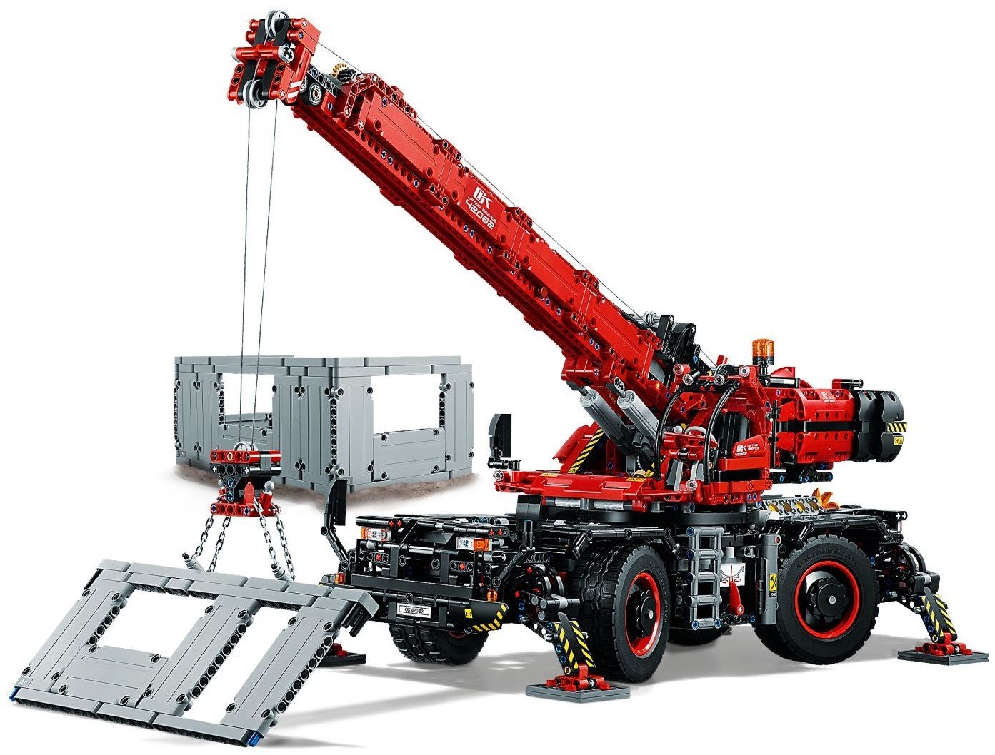 LEGO Technic - Geländegängiger Kranwagen (42082)